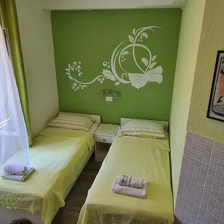 Nirvana Rooms&apartments 3*