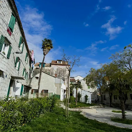 Nirvana Rooms&apartments