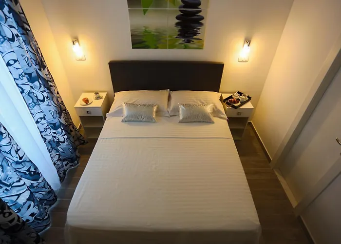 Nirvana Rooms&apartments Gasthuis 3*