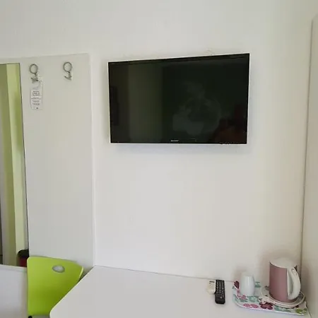 Guest house Nirvana & 3*