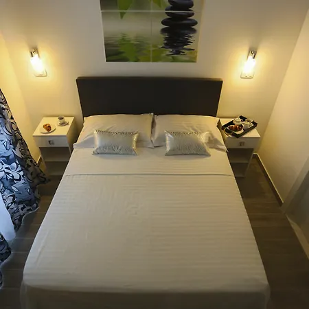 Nirvana & Guest house 3*