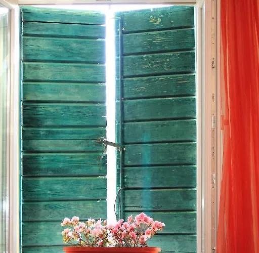 ニルヴァーナ ルームス ＆ ゲストハウス スプリト