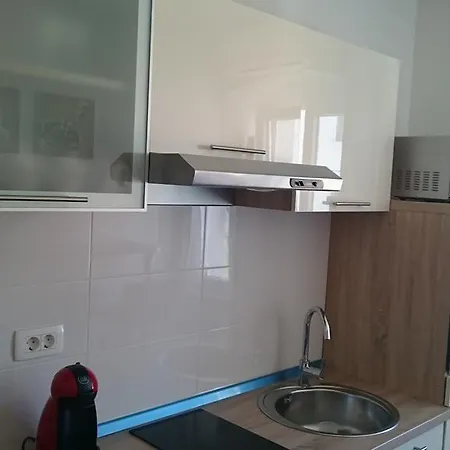 招待所 涅盘客房及公寓酒店 斯普利特