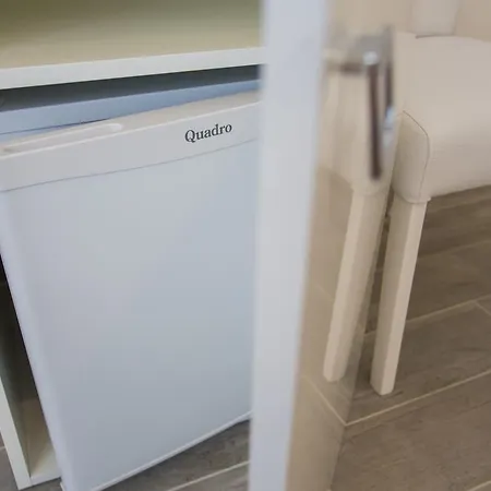 涅盘客房及公寓酒店 3*