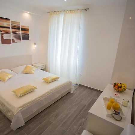 涅盘客房及公寓酒店 招待所 斯普利特