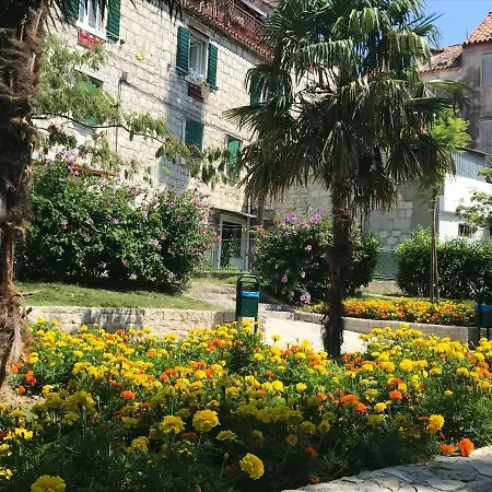 涅盘客房及公寓酒店 招待所 斯普利特