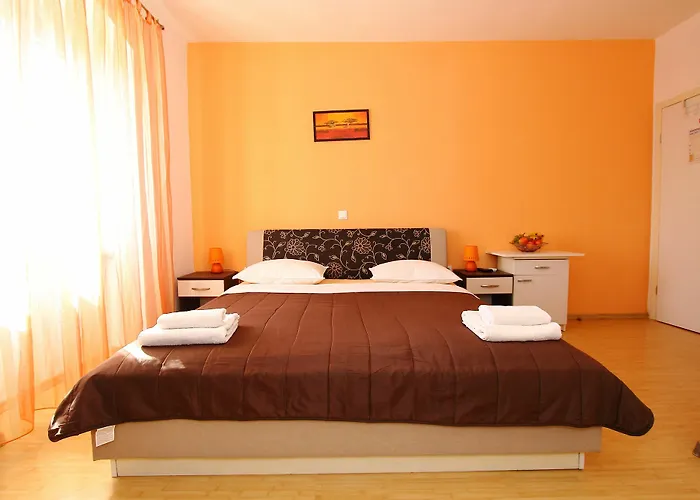 Nirvana & Pensionat 3*